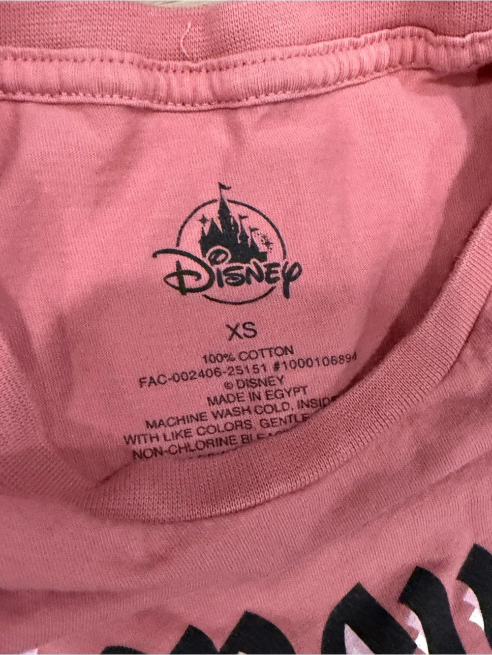 Disney Minnie Mouse Pink Graphic Tee-in GREAT condition-only worn twice